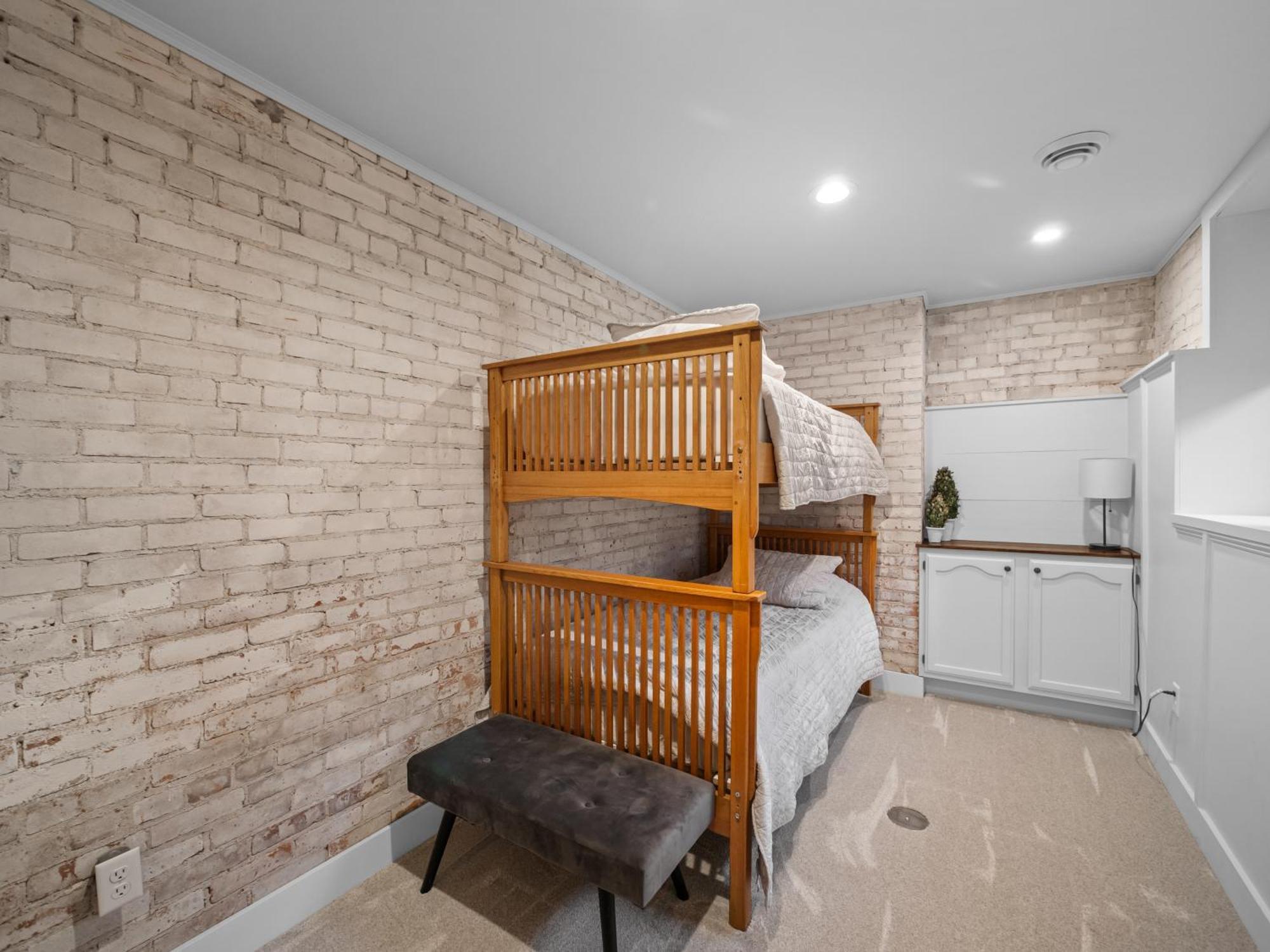 Spanish Charm 4Bed/3Bath Waupaca エクステリア 写真